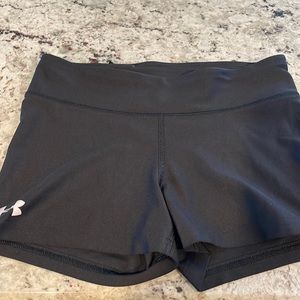 Under Armour Athletic shorts size M, excellent condition.